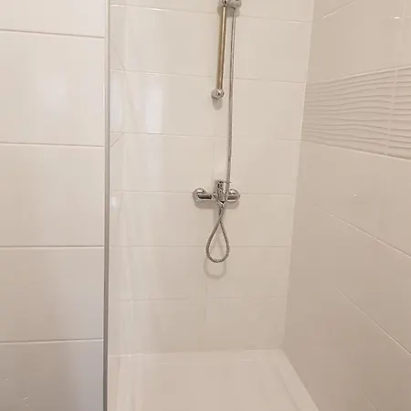 With A Parking Space Kastel Gomilica, - 15696 Lägenhet