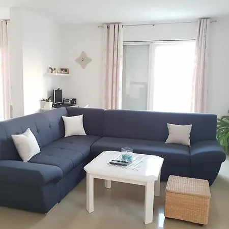 With A Parking Space Kastel Gomilica, - 15696 Apartamento *